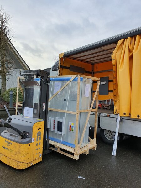 Transport logistica relocari ADR evenimente lift intern international.