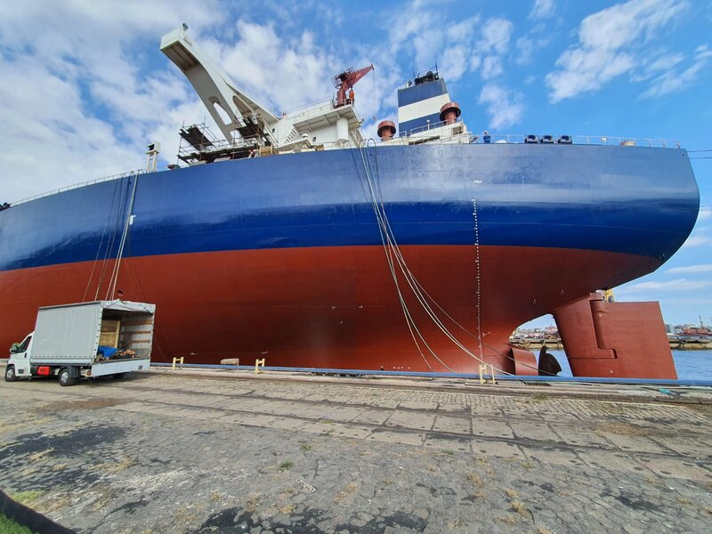 Transport logistica relocari ADR evenimente lift intern international.